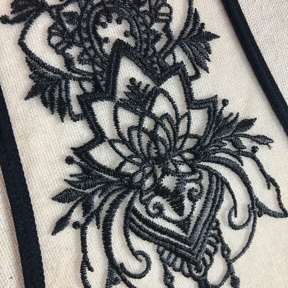 NEW Pullover Illusion Tattoo Black Bralette - Picture 6 of 8